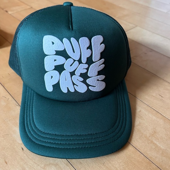 Adjustable hat - Picture 1 of 3